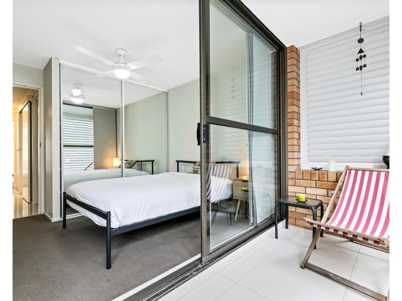 8/18 Camfield Street, Alexandra Headland QLD 4572