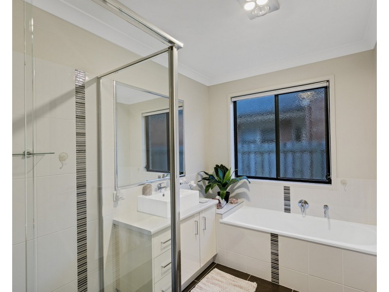 35 Riverstone Place, Bli Bli QLD 4560