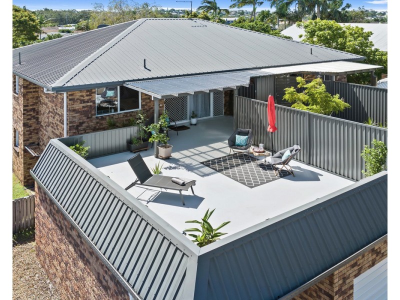 2/7 Carrothool Place, Mooloolaba QLD 4557