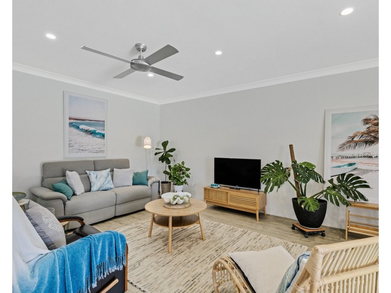 2/7 Carrothool Place, Mooloolaba QLD 4557
