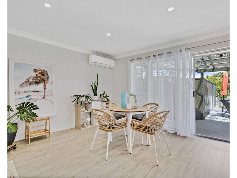 2/7 Carrothool Place, Mooloolaba QLD 4557