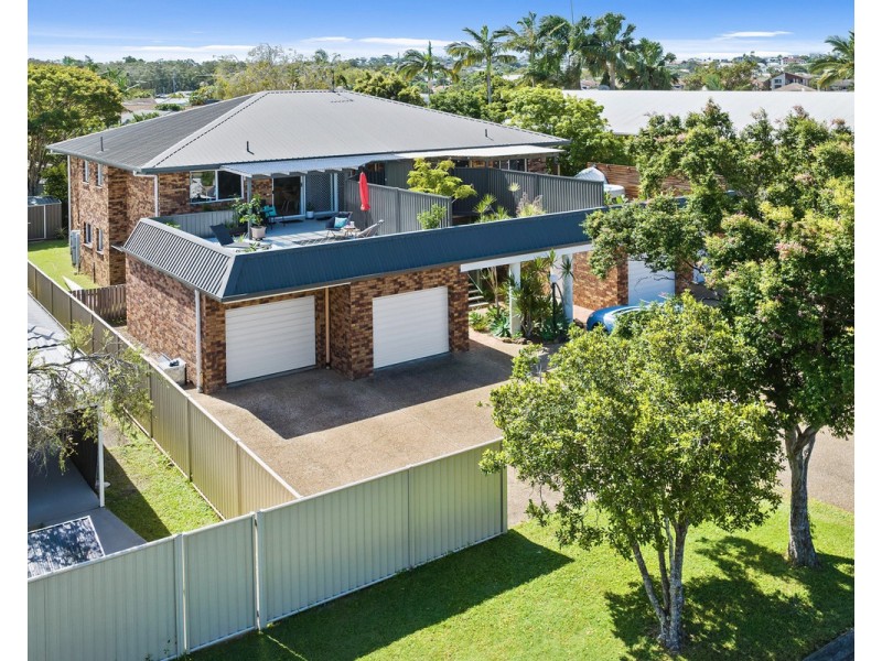 2/7 Carrothool Place, Mooloolaba QLD 4557