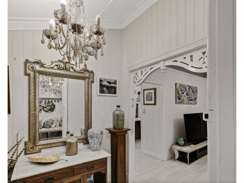 2 Gympie Street South, Landsborough QLD 4550