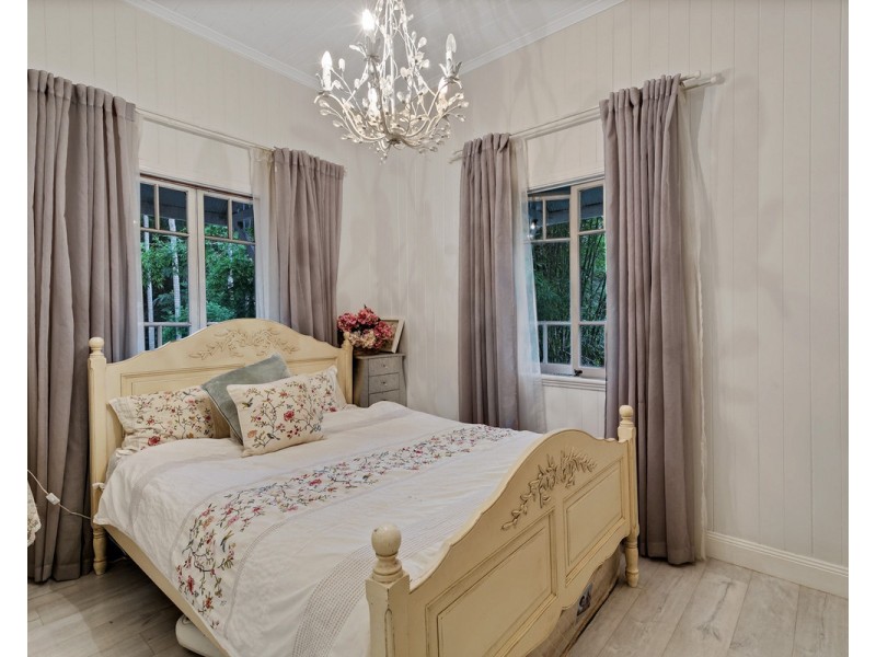 2 Gympie Street South, Landsborough QLD 4550