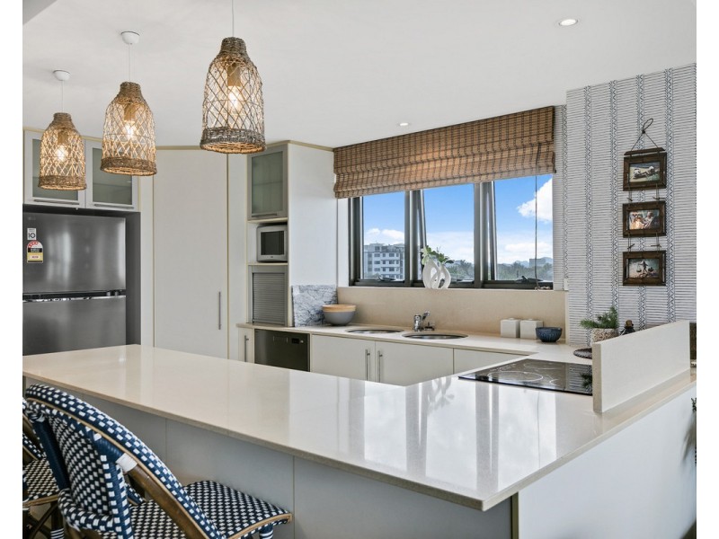 14/156-158 Alexandra Parade, Alexandra Headland QLD 4572