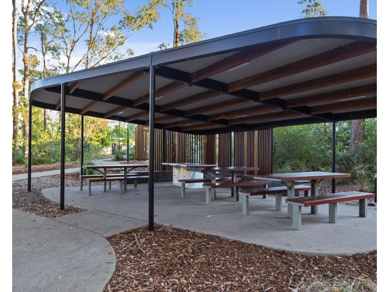 302/5 Spring Street, Sippy Downs QLD 4556