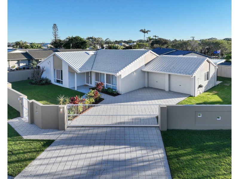 8 Driftwood Court, Bokarina QLD 4575