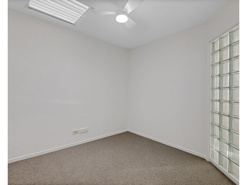 8 Driftwood Court, Bokarina QLD 4575