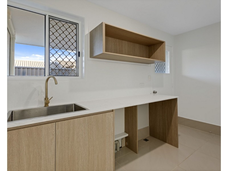 8 Driftwood Court, Bokarina QLD 4575