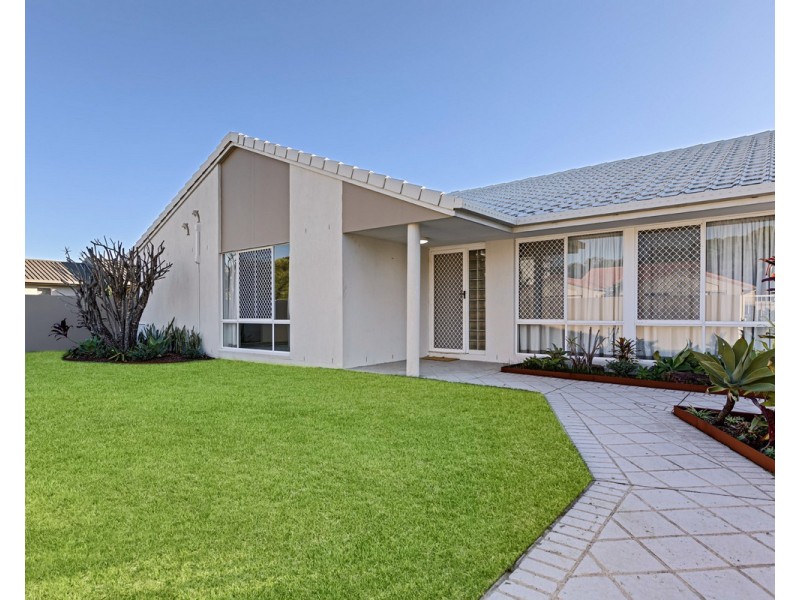 8 Driftwood Court, Bokarina QLD 4575