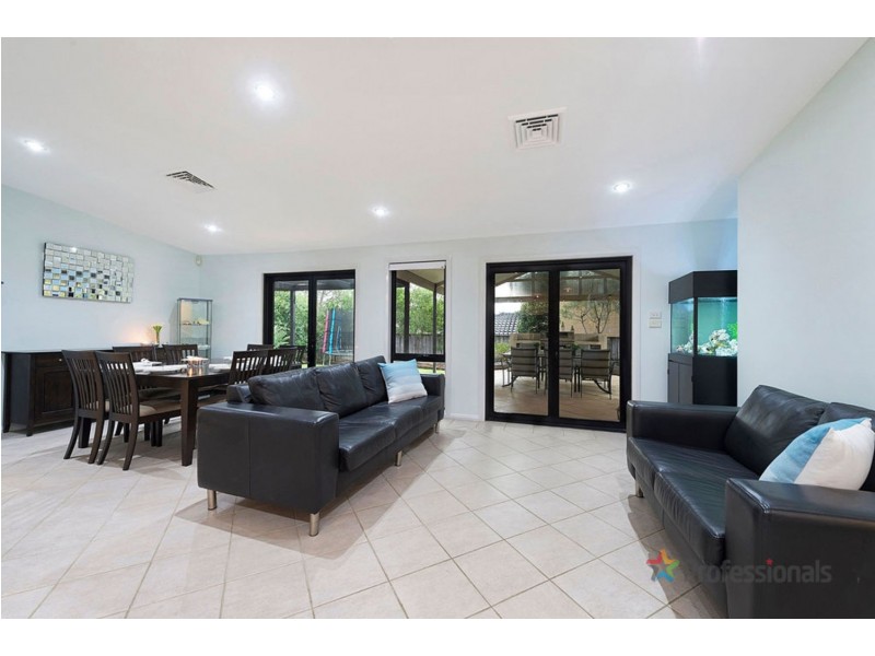 13 Philippa Court, Kellyville NSW 2155