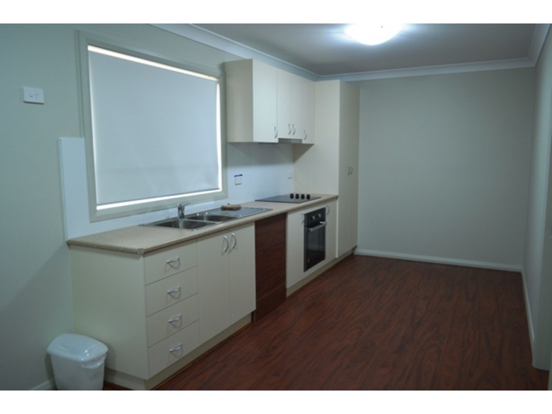 32b William Howell Drive, Glenmore Park NSW 2745