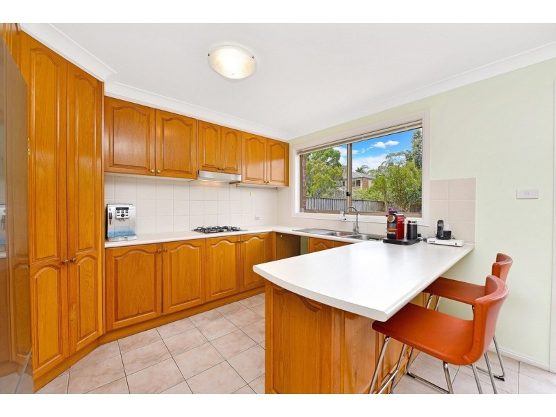 15 Kirkton Place, Beaumont Hills NSW 2155