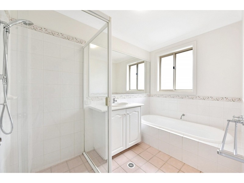 15 Kirkton Place, Beaumont Hills NSW 2155