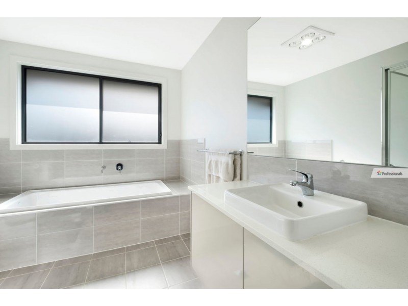 31 Barrallier Drive, Marsden Park NSW 2765