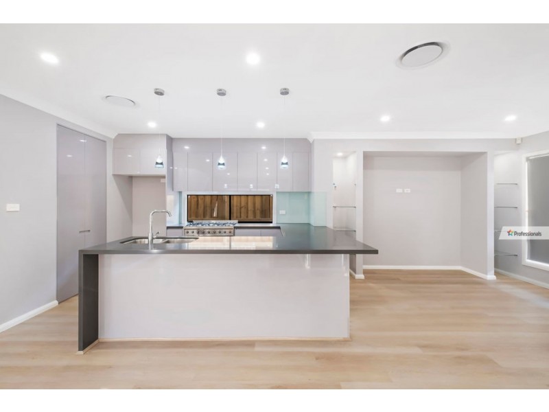 55 Longerenong Avenue, Box Hill NSW 2765