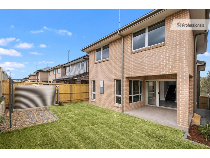 33 Thorpe Way, Box Hill NSW 2765