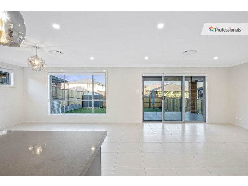 32 Centaurus Way, Box Hill NSW 2765