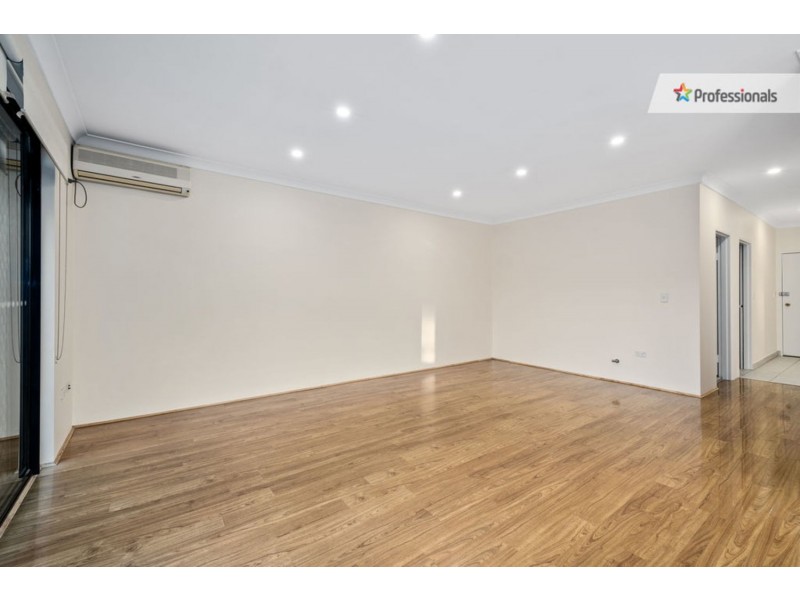 9/8-12 Fitzwilliam Road, Old Toongabbie NSW 2146
