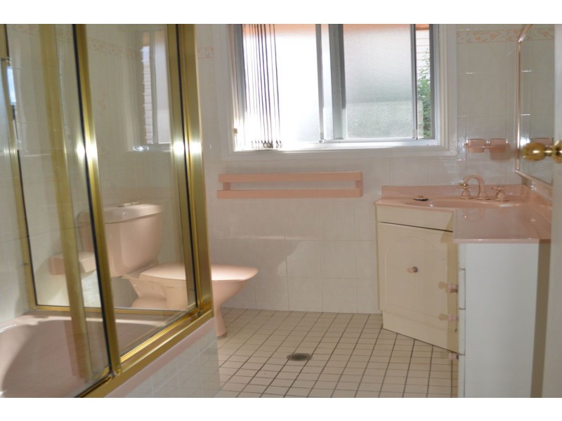 3 Athabaska Avenue, Seven Hills NSW 2147