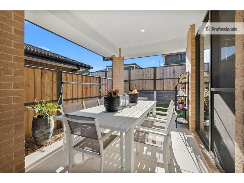 35 Centaurus Way, Box Hill NSW 2765