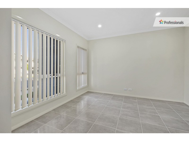 44 Fontana Drive, Box Hill NSW 2765