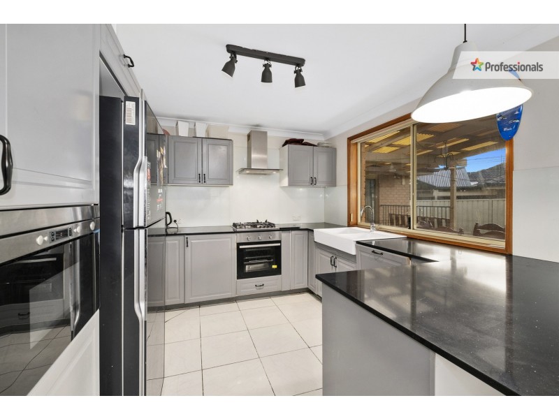 20 Lyndel Close, Quakers Hill NSW 2763