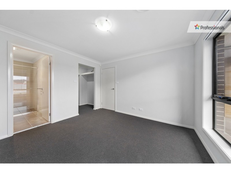 1 Goldstone Way, Box Hill NSW 2765