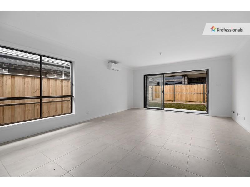 18 Kalinda Avenue, Box Hill NSW 2765