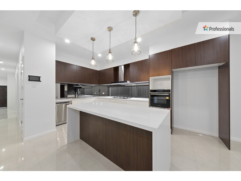 33 Gloaming Street, Box Hill NSW 2765