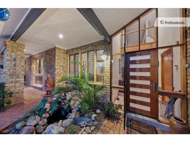 11 Kookaburra Place, West Pennant Hills NSW 2125