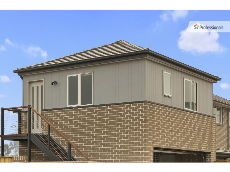 7a Thorpe Way, Box Hill NSW 2765