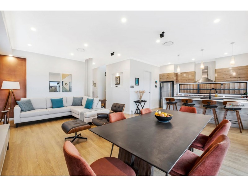 7 Hannaford Avenue, Box Hill NSW 2765