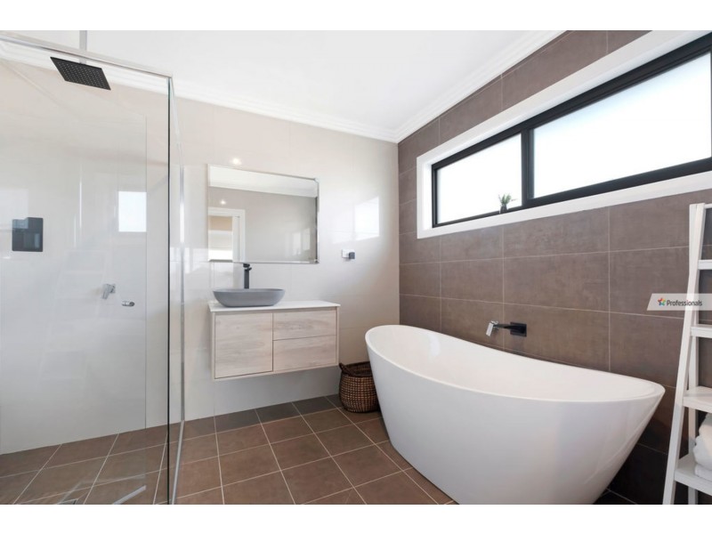 7 Hannaford Avenue, Box Hill NSW 2765