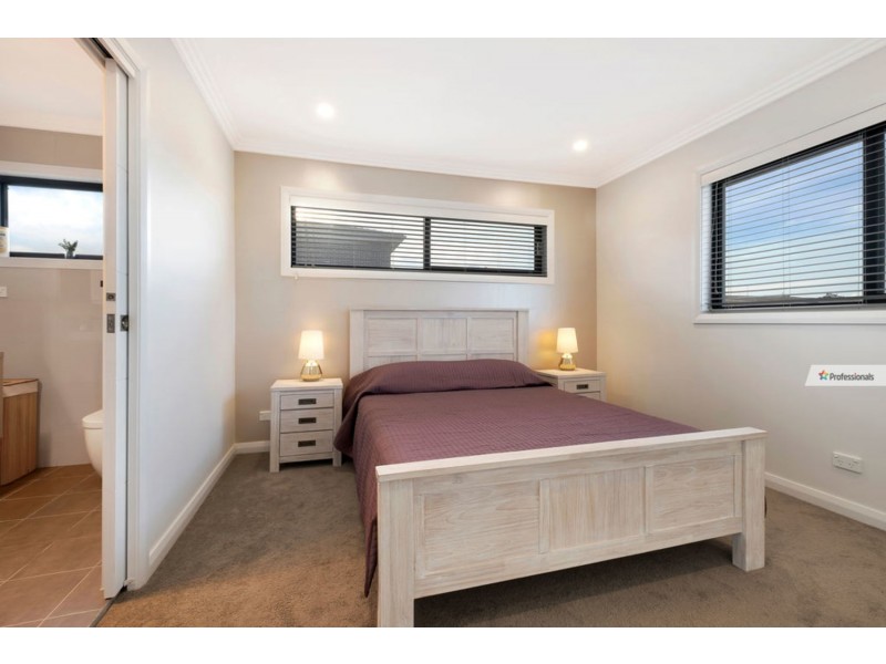 7 Hannaford Avenue, Box Hill NSW 2765