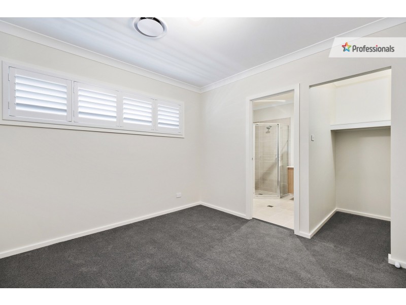 16 Kalinda Avenue, Box Hill NSW 2765