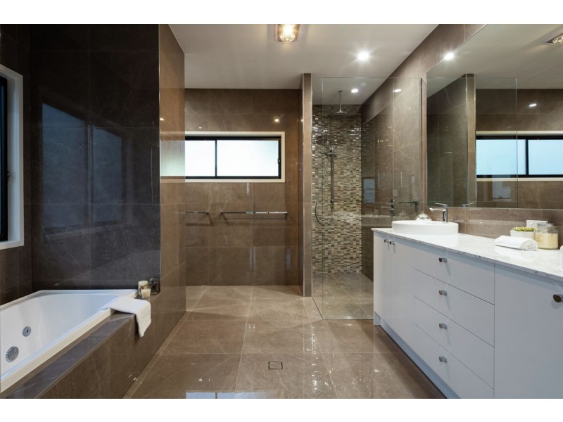 33A Yarabah Crescent, Shailer Park QLD 4128