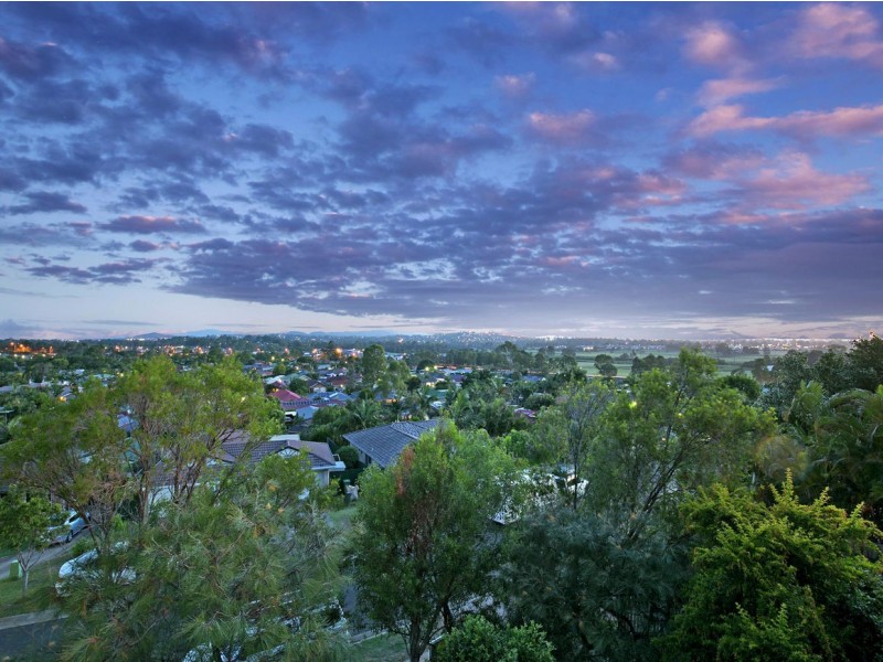 25 Tahan Crescent, Tanah Merah QLD 4128