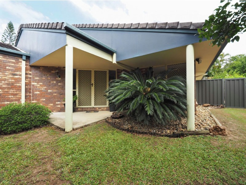6 Mersing Court, Tanah Merah QLD 4128