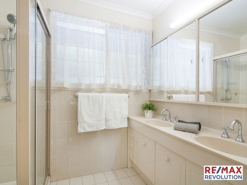 24-26 Tingi Avenue, Tanah Merah QLD 4128