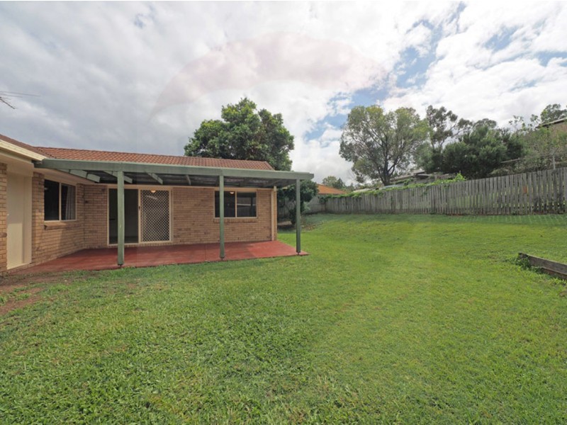 130 Pohon Drive, Tanah Merah QLD 4128