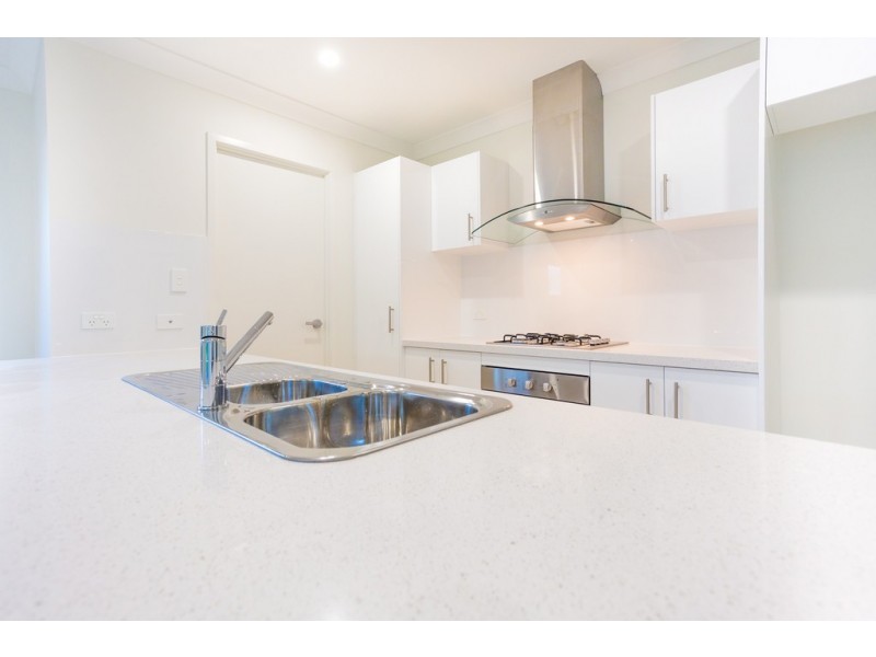 102 Darnell Street, Yarrabilba QLD 4207