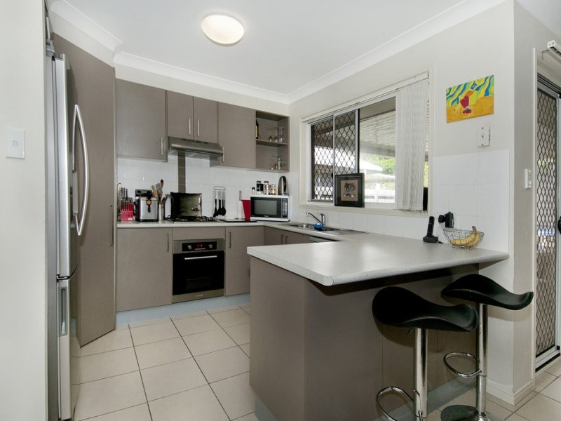 6 Alvine Drive, Eagleby QLD 4207