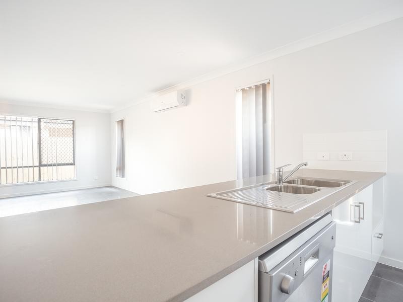 33 Lambent Street, Yarrabilba QLD 4207