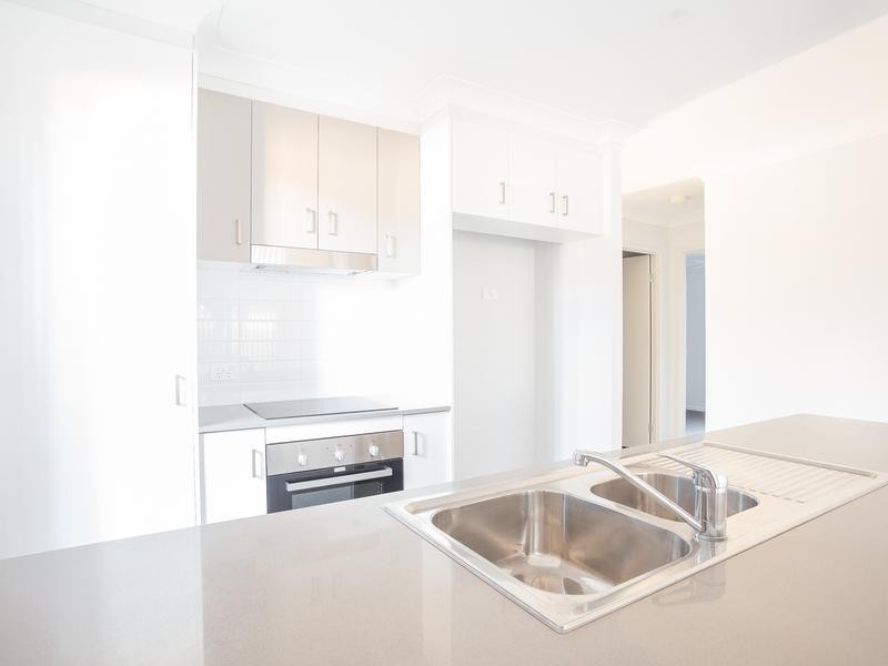 33 Lambent Street, Yarrabilba QLD 4207