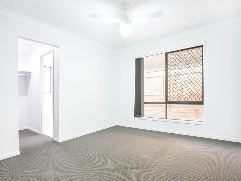 10 Chalk Street, Yarrabilba QLD 4207