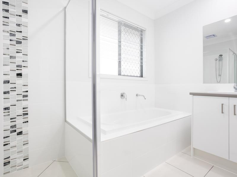 10 Chalk Street, Yarrabilba QLD 4207