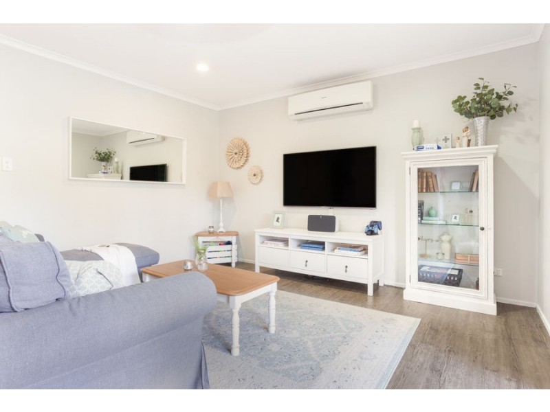 52 Avonmore Street, Edens Landing QLD 4207