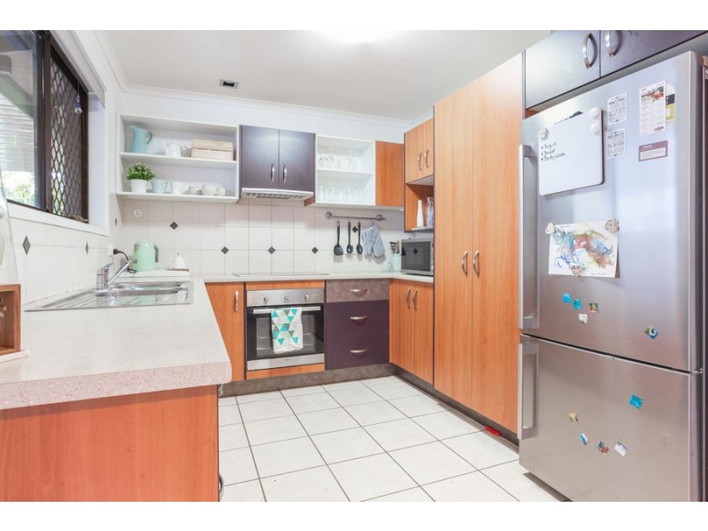 52 Avonmore Street, Edens Landing QLD 4207