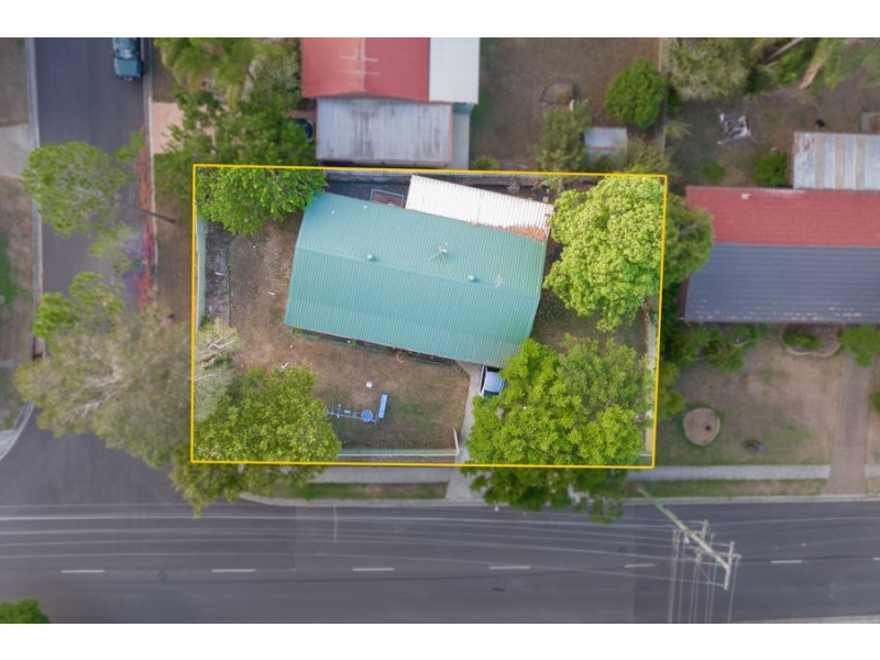 52 Avonmore Street, Edens Landing QLD 4207